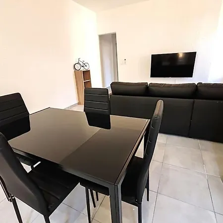 Le Centre Du Monde Apartmán