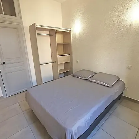 Le Centre Du Monde Apartmán